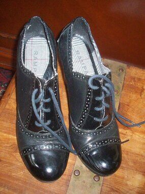 Rampage Oxford  Lace Up 3¼-inch Heels brogue wingtip Detail Size 9